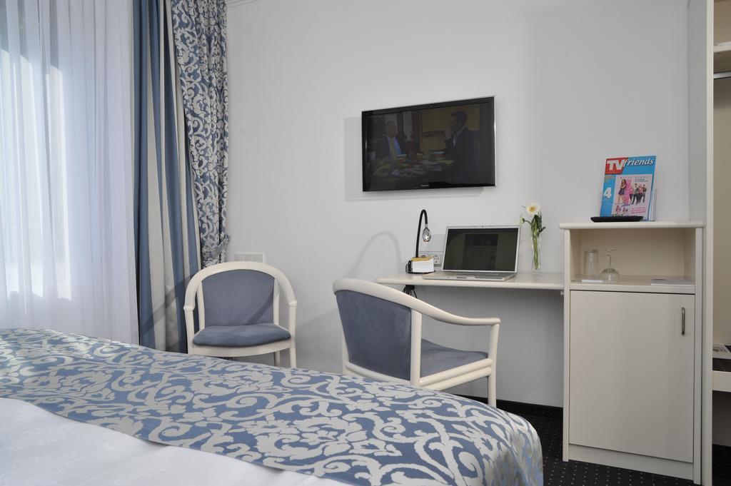 Hotel Spiegel โคโลญ ภายนอก รูปภาพ